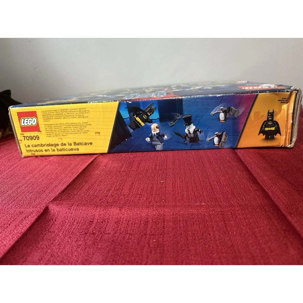 LEGO The Batman Movie Batcave Break-in 70909 Building Toy Set 1047 Pcs New